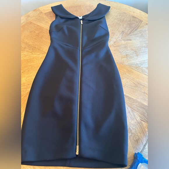 Calvin Klein Black scuba sheath Dress With Gold Zipper Front. Size: 4P - Picture 7 of 11